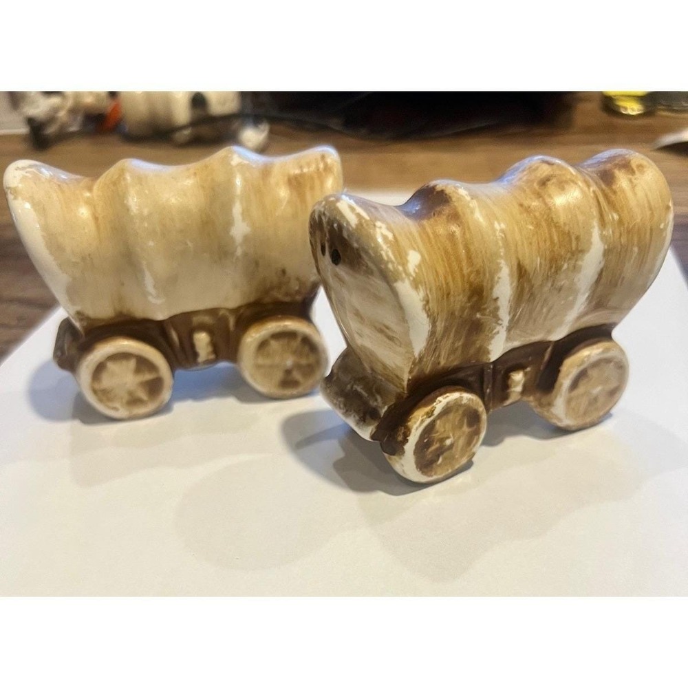 Vintage Covered Wagon Salt & Pepper Shakers